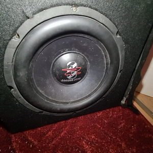 2x12 subwoofer ja võimendi (1 foto / 3)