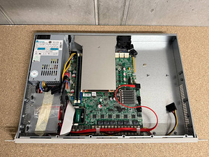 Lanner FW-7582X server / OPNsense tulemüür-marsruuter (5 foto / 8)