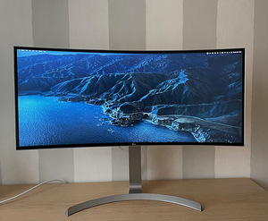 LG 34UC99-W (1 foto / 5)