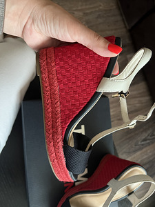 Suvekingad Tommy Hilfiger , 36 suurus (3 foto / 3)