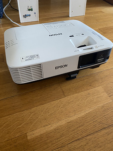 Проектор Epson EB-2265U (3 фото из 3)