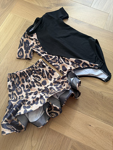 Komplekt ladina/tantsutreeninguteks: body ja seelik (2 foto / 4)