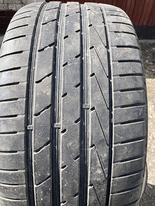 Шины Hankook 255/35 R19 (1 фото из 2)