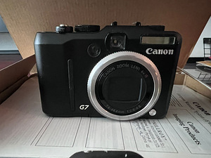 Canon PowerShot G7 Digital Camera (2 foto / 3)