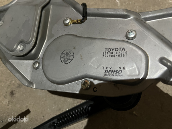 Электродвигатель заднего стеклоочистителя Prius 85130-47010 (фото #3)