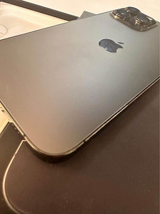 iPhone 13 про макс 128 ГБ (2 фото из 2)