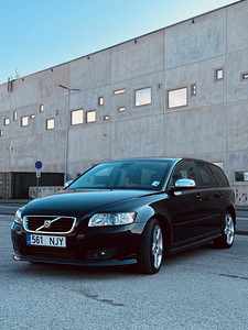 Volvo V50 R-Design 2.0 100 kW (1 foto / 10)