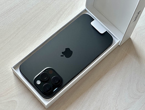НОВИНКА! Apple 16 Pro Max Black Titanium 256GB (2 фото из 3)
