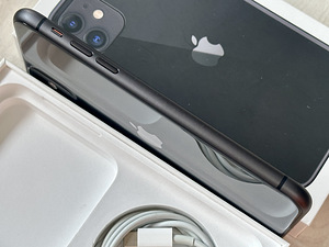 Apple iPhone 11 Black 128GB v heas korras! Aku 85% (3 foto / 10)