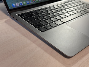 Apple Macbook Air 13 M1 16GB/1TB Space Gray ENG/RUS aku 95% (6 foto / 10)