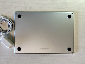 Apple Macbook Air 13 M2 8/256GB Silver INT väga heas korras (7 foto / 7)