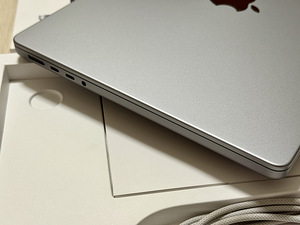 Apple Macbook Pro 14 M1 Pro 16/512GB Space Gray SWE nagu uus (3 foto / 9)
