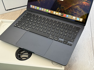Apple Macbook Air 13 M3 8/512GB SWE как новый! Аккумулятор 1 (3 фото из 9)