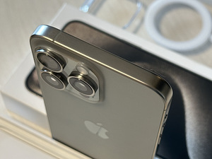Apple iPhone 15 Pro Max 256GB Natural Titanium UUS! Garantii (4 foto / 5)