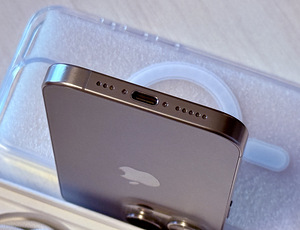 Apple iPhone 15 Pro Natural Ti 128GB v heas korras! (6 foto / 9)