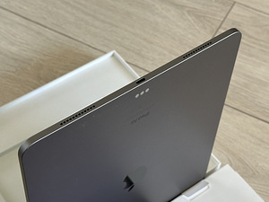 Apple iPad Air 13 M2 128GB SpG WiFi, как новый! аккумулятор (5 фото из 8)