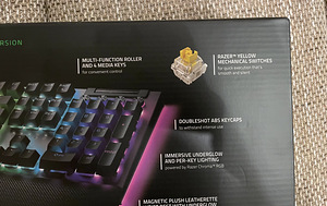 Razer Blackwidow V4 pro (2 foto / 5)