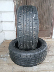 215/45/16 Kumho Ecsta (1 foto / 3)