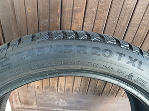 245/45/20 Continental Ice Contact 2 (3 foto / 3)