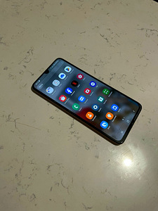Samsung Galaxy A70 nutitelefon (3 foto / 3)
