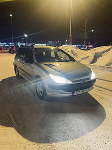 Peugeot 206 SW 1.4 manuaal 2004 (4 foto / 6)