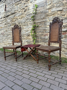 Antiiksed toolid (2 foto / 4)