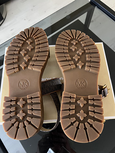 Michael Kors rihmikud , s 40 (6 foto / 6)