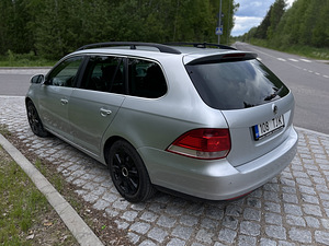 Volkswagen Golf Highline 2.0 103kW (5 foto / 12)