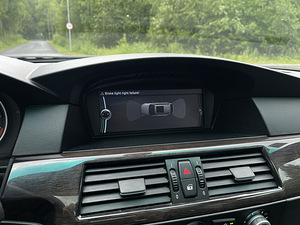 BMW 530d 173kw Facelift M pakett Shadowline (11 foto / 15)