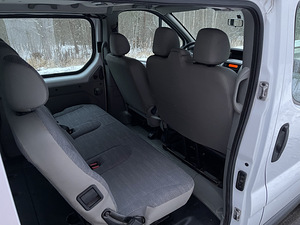 Renault Trafic Passenger 2,5 84KV (8 foto / 13)