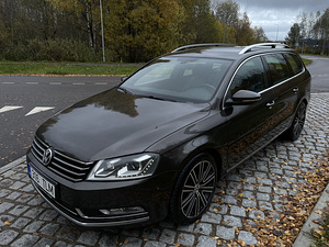 Volkswagen Passat Exclusive Highline 2.0 125KW (1 foto / 15)