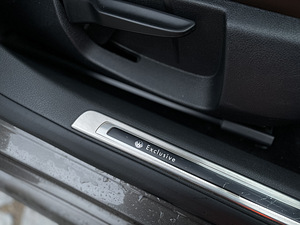 Volkswagen Passat Exclusive Highline 2.0 125KW (10 foto / 15)