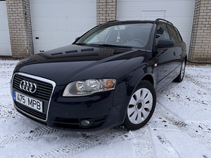 Audi A4 Comfort 2.0 103kV (2 foto / 14)