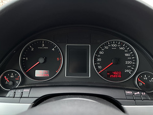 Audi A4 Comfort 2.0 103kV (10 foto / 13)