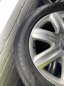 Audi Q7 r19 valuveljed suverehvidega (2 foto / 3)