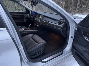 BMW 730d f01 Comfort (8 foto / 15)