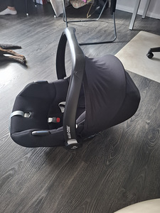 Turvhäll maxi cosi tinka (1 foto / 2)