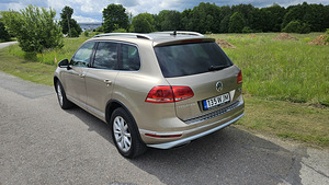 Volkswagen Touareg 2016a. Vahetan garaaži vastu (4 foto / 15)