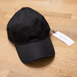 Calvin Klein uus nokamüts cap (1 foto / 3)