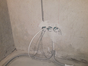 Pistikupesade teisaldamine mugavatesse kohtadesse 1 päevaga (6 foto / 6)