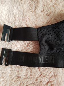 Uus Calvin Klein bikiini top! (2 foto / 6)