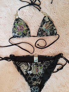 Ed hardy бикини! (1 фото из 5)