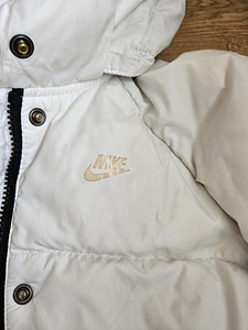 Nike jope (2 foto / 3)