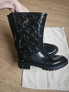 Louis vuitton kummikud/rainboots! (4 foto / 5)