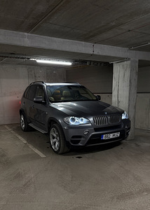 BMW X5 40d (2 foto / 7)