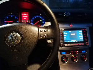VOLKSWAGEN PASSAT (9 foto / 9)