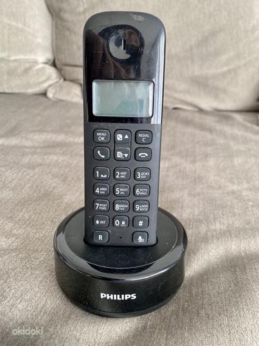 Беспроводной стационарный телефон Philips D130 (фото #2)