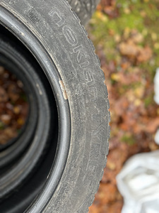 Nokian naastrehvid 205/55 R16 (3 foto / 4)