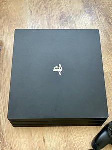 PlayStation 4 Pro 1TB 2 pulti ja laadimisdokk (5 foto / 7)