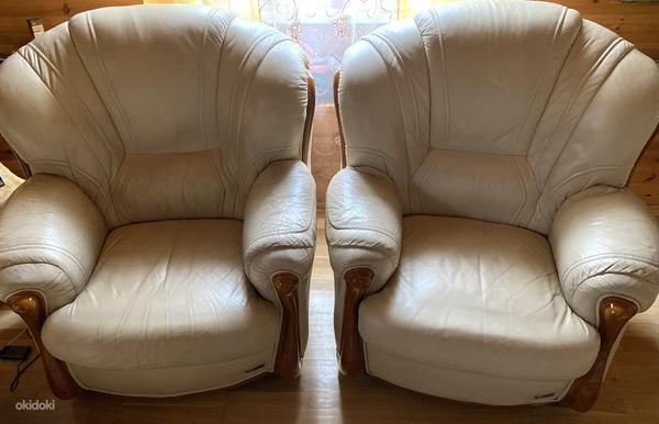 Кожаный диван+ 2 кресла (фото #2)